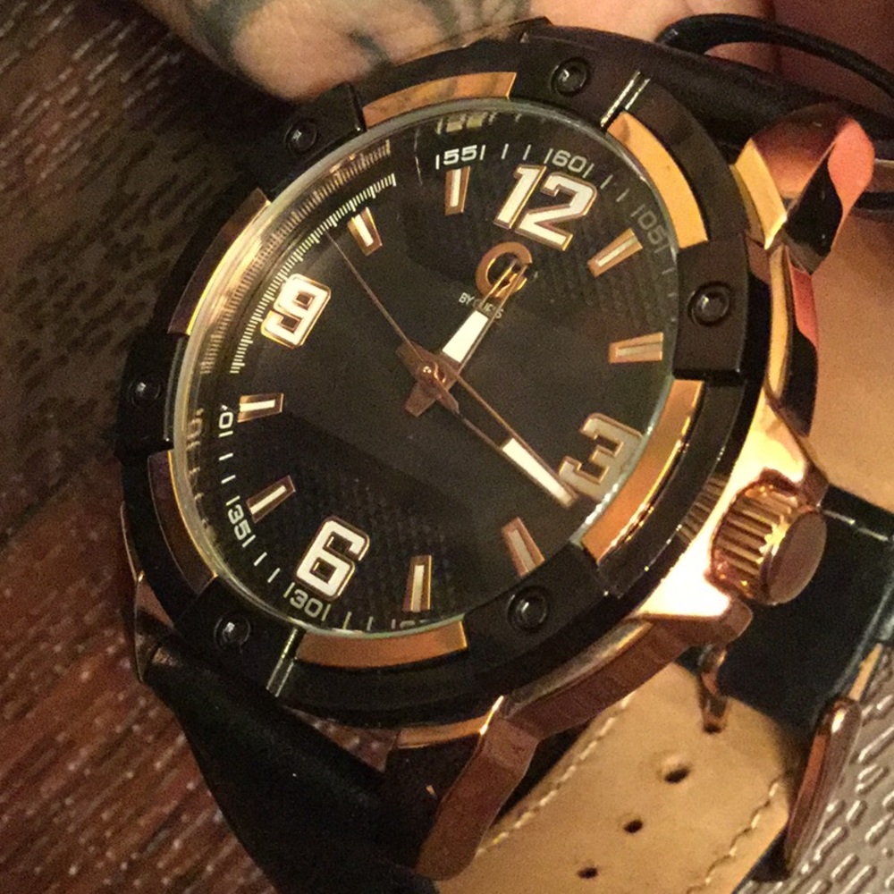 GUESS WATCH - Picture 5 of 6
